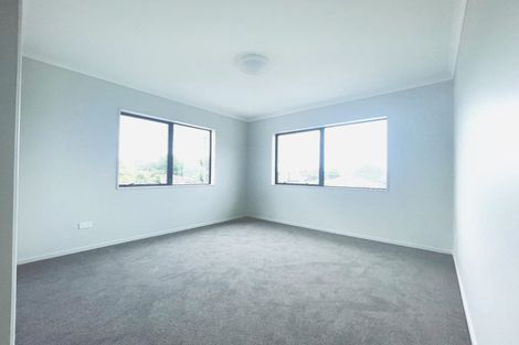 Photo of property in 6a Melleray Place, Randwick Park, Auckland, 2105