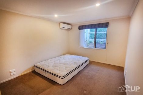 Photo of property in 13 Anna Lane, Glen Eden, Auckland, 0602