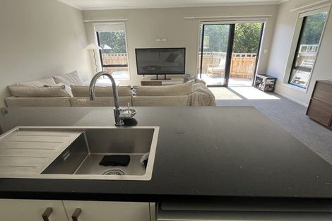 Photo of property in 23e Heta Road, Highlands Park, New Plymouth, 4312