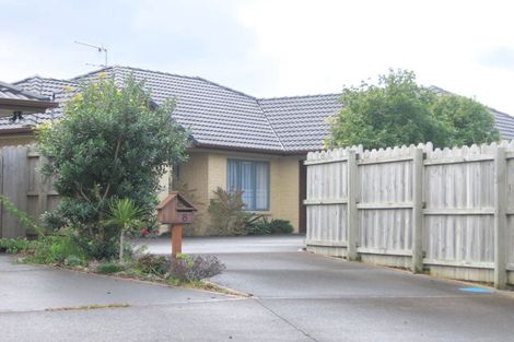 Photo of property in 8 Anrath Close, East Tamaki, Auckland, 2016