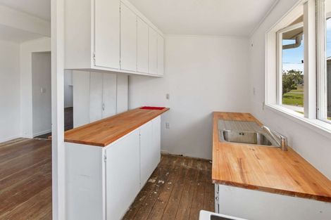 Photo of property in 11 Konini Street, Tawhero, Whanganui, 4501