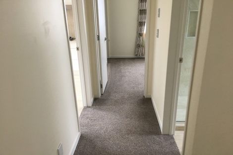 Photo of property in 8 Tawa Place, Orewa, 0931