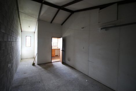 Photo of property in 12 Ashworth Street, Alexandra, 9320