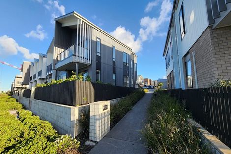 Photo of property in 2/42 Nugget Avenue, Hobsonville, Auckland, 0616