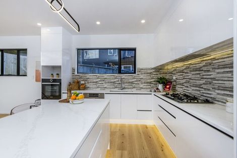 Photo of property in 31c Linwood Avenue, Forrest Hill, Auckland, 0620