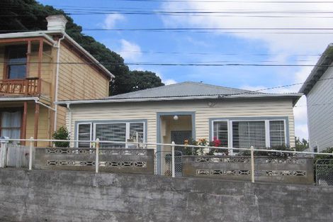 Photo of property in 104 Pirie Street, Mount Victoria, Wellington, 6011