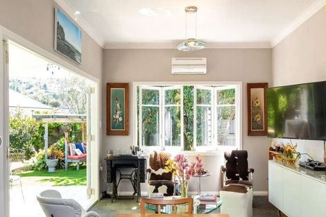 Photo of property in 1 Logan Avenue, Marewa, Napier, 4110