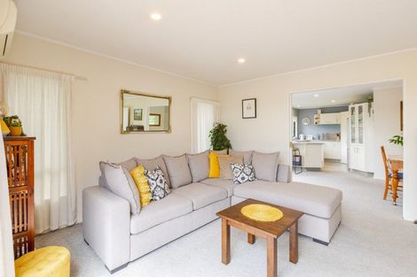 Photo of property in 2/25 Margaret Avenue, Havelock North, 4130