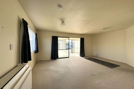 Photo of property in 50d Lanark Street, Balclutha, 9230