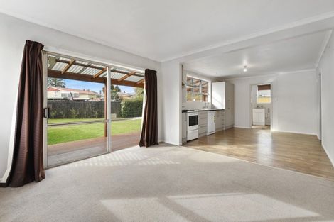 Photo of property in 17 Saint Andrews Drive, Tokoroa, 3420