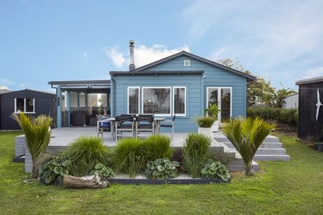 Photo of property in 60 Mclarin Road, Glenbrook, Waiuku, 2681