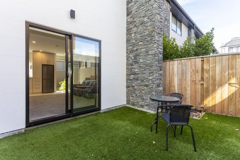 Photo of property in 2/41 Gracefield Avenue, Christchurch Central, Christchurch, 8013