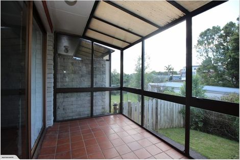 Photo of property in 1/404 Glenfield Road, Glenfield, Auckland, 0629
