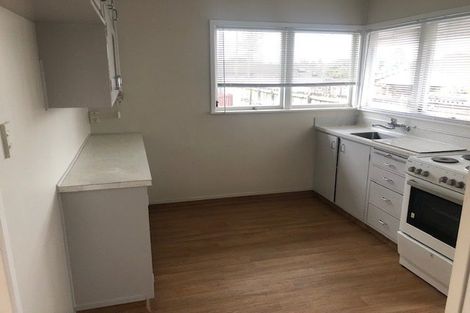 Photo of property in 1/3 Ocean View Road, Hillcrest, Auckland, 0627