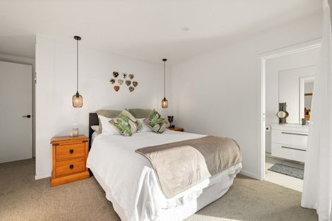 Photo of property in 1 Mida Close, Papamoa Beach, Papamoa, 3118