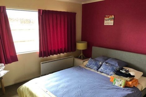 Photo of property in 64 Ruapehu Drive, Fitzherbert, Palmerston North, 4410