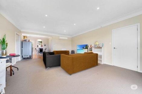 Photo of property in 582 Massey Road, Mangere, Auckland, 2022