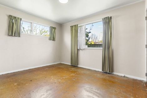 Photo of property in 27 Becker Drive, Weymouth, Auckland, 2103