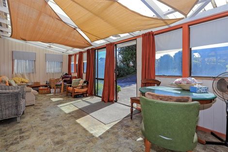 Photo of property in 240 Pukehina Parade, Pukehina, Te Puke, 3189