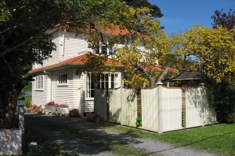 Photo of property in 51 Wyndrum Avenue, Waterloo, Lower Hutt, 5011