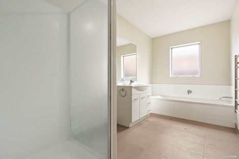 Photo of property in 116 Popokatea Drive, Takanini, 2112