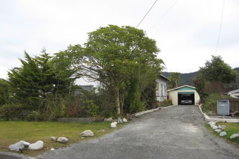 Photo of property in 15 Ballance Street, Runanga, 7803