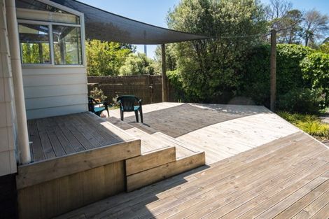 Photo of property in 8/19 Bayside Avenue, Te Atatu Peninsula, Auckland, 0610