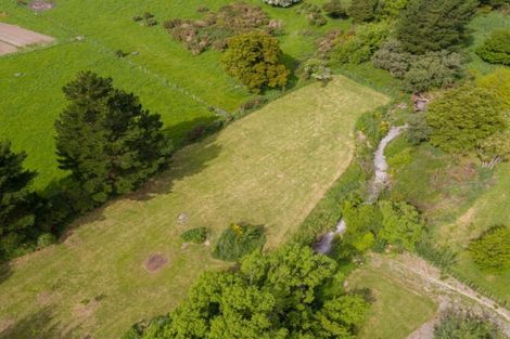 Photo of property in 80 Johnston Street, Featherston, 5710