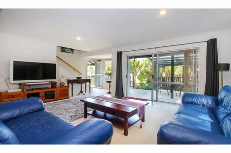 Photo of property in 1/18 Teviot Place, Totara Vale, Auckland, 0629