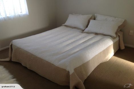 Photo of property in 32b Edgewater Parade, Waiuku, 2123