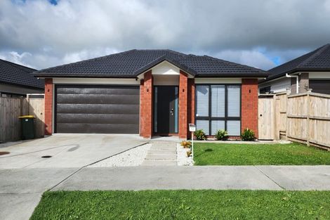 Photo of property in 12 Lusitano Drive, Karaka, Papakura, 2113