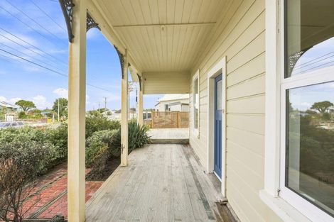 Photo of property in 18 Bryce Street, Castlecliff, Whanganui, 4501