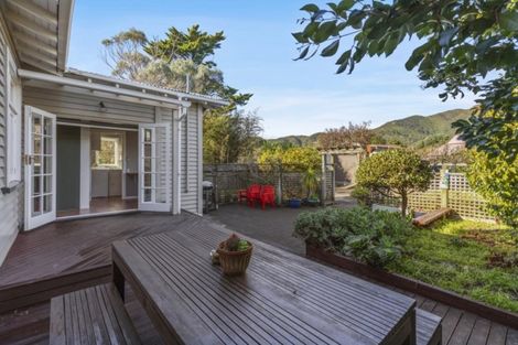 Photo of property in 32 Trafalgar Street, Waiwhetu, Lower Hutt, 5010