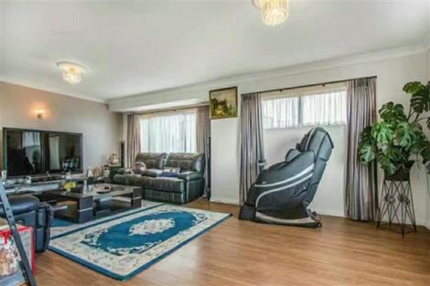 Photo of property in 32 Westerham Drive, Dannemora, Auckland, 2016