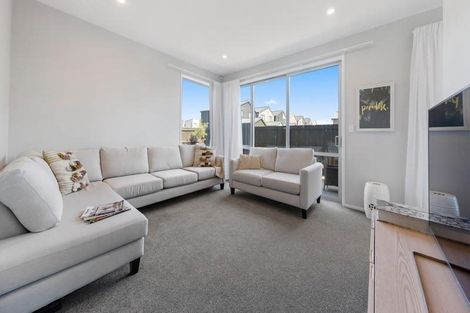 Photo of property in 20 Courage Road, Papakura, 2110