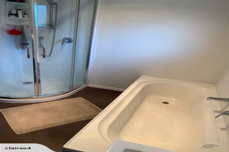 Photo of property in 8 Vardon Road, St Andrews, Hamilton, 3200