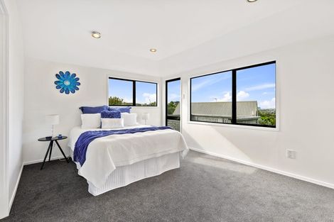 Photo of property in 74 Rhinevale Close, Henderson, Auckland, 0612