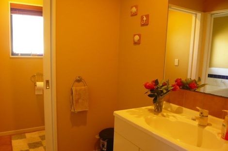 Photo of property in 7 Johnsfield Place, Rototuna, Hamilton, 3210