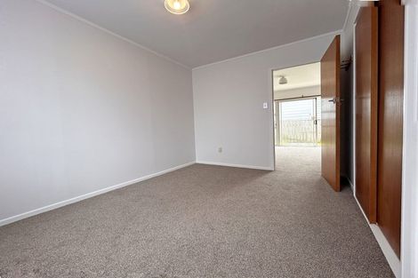 Photo of property in 2/154 Onepu Road, Lyall Bay, Wellington, 6022