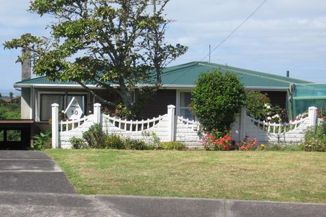 Photo of property in 30 James Tyler Crescent, Lynfield, Auckland, 1042