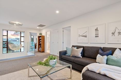 Photo of property in 31 Pohutukawa Parade, Riverhead, 0820