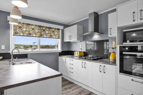 Photo of property in 108 Stanners Street, Eltham, 4322