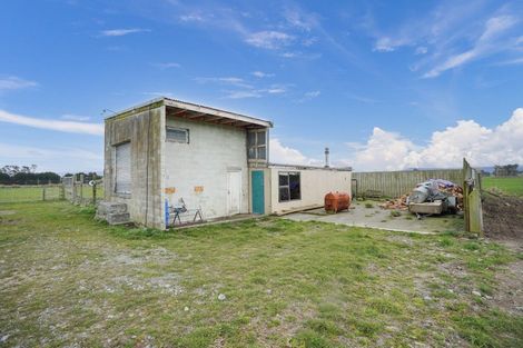 Photo of property in 565 Otautau Wreys Bush Road, Waikoura, Otautau, 9689