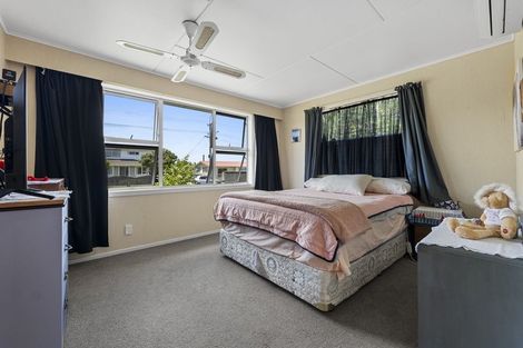 Photo of property in 32 Grey Street, Normanby, Hawera, 4614