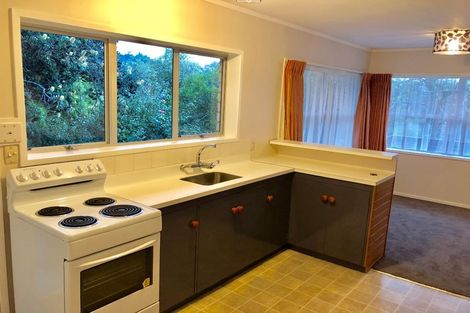 Photo of property in 25 Walnut Lane, Browns Bay, Auckland, 0630