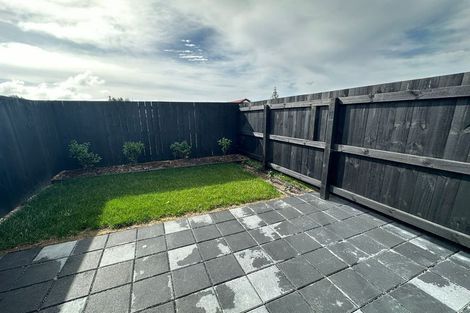 Photo of property in 5/66 Metcalfe Road, Ranui, Auckland, 0612