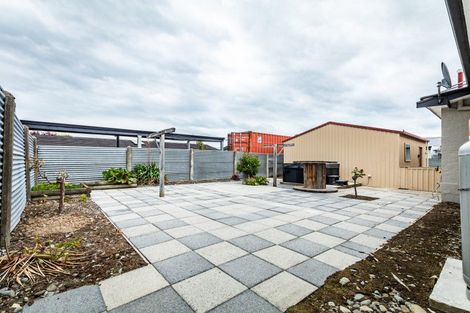 Photo of property in 9 Grange Street, Winton, 9720