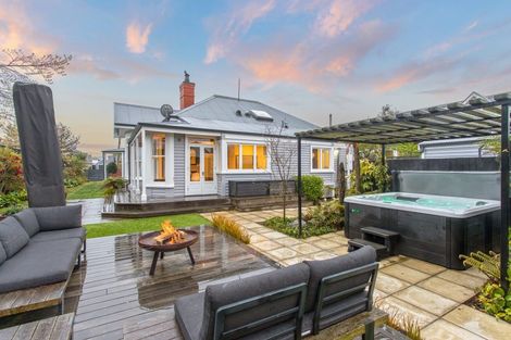 Photo of property in 6 Hawkesbury Avenue, St Albans, Christchurch, 8014