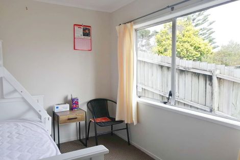 Photo of property in 1/30 Houston Place, Bayview, Auckland, 0629