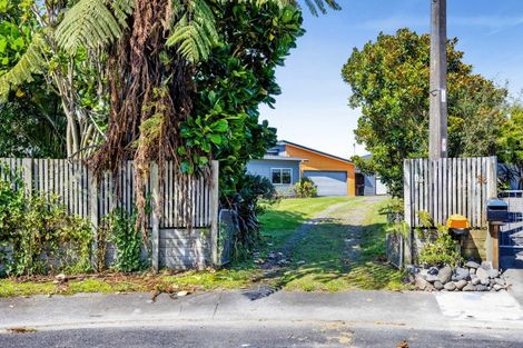 Photo of property in 18 Fox Street, Okato, 4335